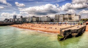 Why Coastal Properties in Brighton, Hove and Saltdean Need Regular Exterior Cleaning